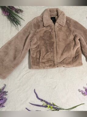 Forever 21 Plush Cropped Teddy Jacket - Taupe